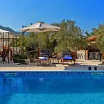 Melita - Heated Pool, Speed Internet Within Nature Park Zagvozd