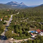 Holiday home Melita - Heated Pool, Speed Internet Within Nature Park *