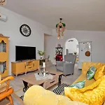 Melita - Heated Pool, Speed Internet Within Nature Park