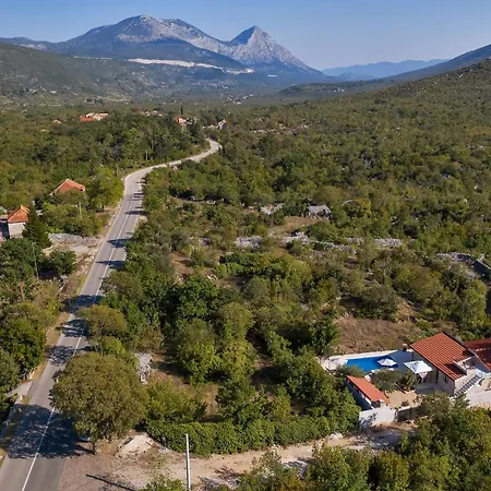 Dom wakacyjny Melita - Heated Pool, Speed Internet Within Nature Park *