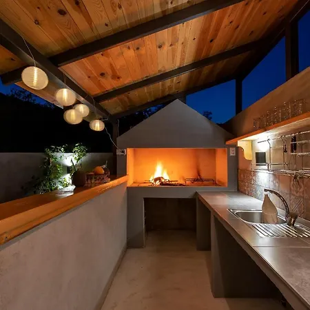 Semesterbostad Melita - Heated Pool Within Nature Park Zagvozd