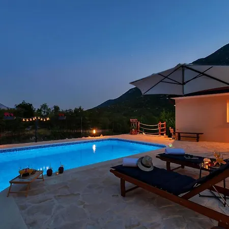 Melita - Heated Pool Within Nature Park